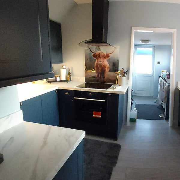 The Benefits of Custom Splashbacks over Traditional Options